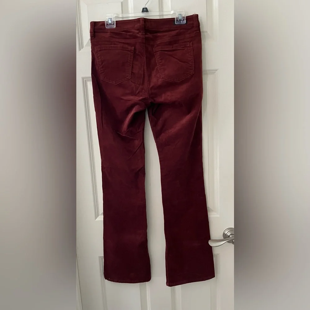 Women’s Kut from the Kloth Karen Corduroy Baby Bootcut pants Burgundy Wine 8